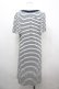 画像2: axes femme / 胸元ビジューストライプカットワンピース  黒Ｘ白 I-26-04-01-100-AX-OP-SA-ZI (2)
