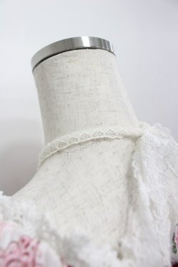 画像3: BABY,THE STARS SHINE BRIGHT / シュガーブーケ〜永遠の乙女の憧れ〜柄シャーリングワンピース  白 I-26-04-03-054-BA-OP-TE-ZI