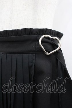 画像3: Honey Cinnamon / ハートバックルプリーツラップスカート  黒 I-26-04-03-068-LO-SK-TE-ZI