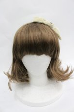 画像2: Emily Temple cute / ベルベットリボンカチューシャ  ベージュ I-26-04-03-094-ET-AC-SA-ZI (2)