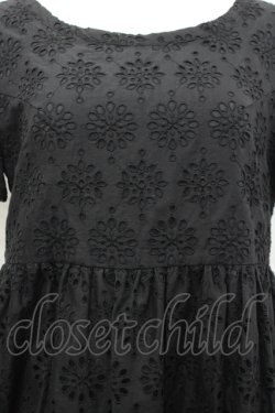 画像2: Jane Marple / フラワーレース半袖ワンピース  黒 I-26-04-06-058-JM-OP-SA-ZI