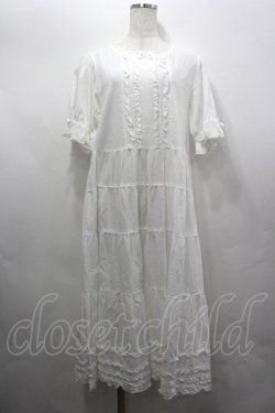 画像1: PINK HOUSE / ピンタックフリル半袖ワンピース  白 I-26-04-06-079-LO-OP-SA-ZI