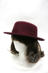 m petit by misako / サンリオキャラクターズコラボ ハローキティ カンカン帽  ワイン I-26-04-06-114-LO-AC-TE-ZI