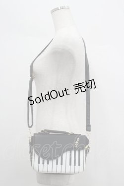 画像1: LOLITAその他(お買取対象外) / ピアノ型ショルダーバッグ  黒Ｘ白 I-26-04-08-032-LO-BG-SA-ZI
