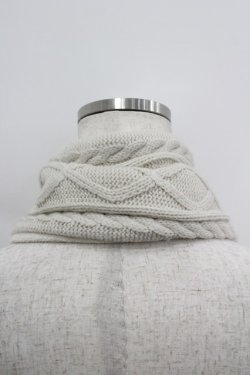 画像2: axes femme / ケーブル編みスヌーペット  キナリ I-26-04-08-009-AX-ZA-SA-ZI