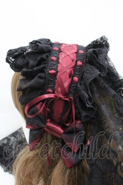 画像2: ALICE and the PIRATES / Memoire de Rose ヴェールカチューシャ  黒Ｘ赤 I-26-04-08-082-PA-AC-SA-ZI