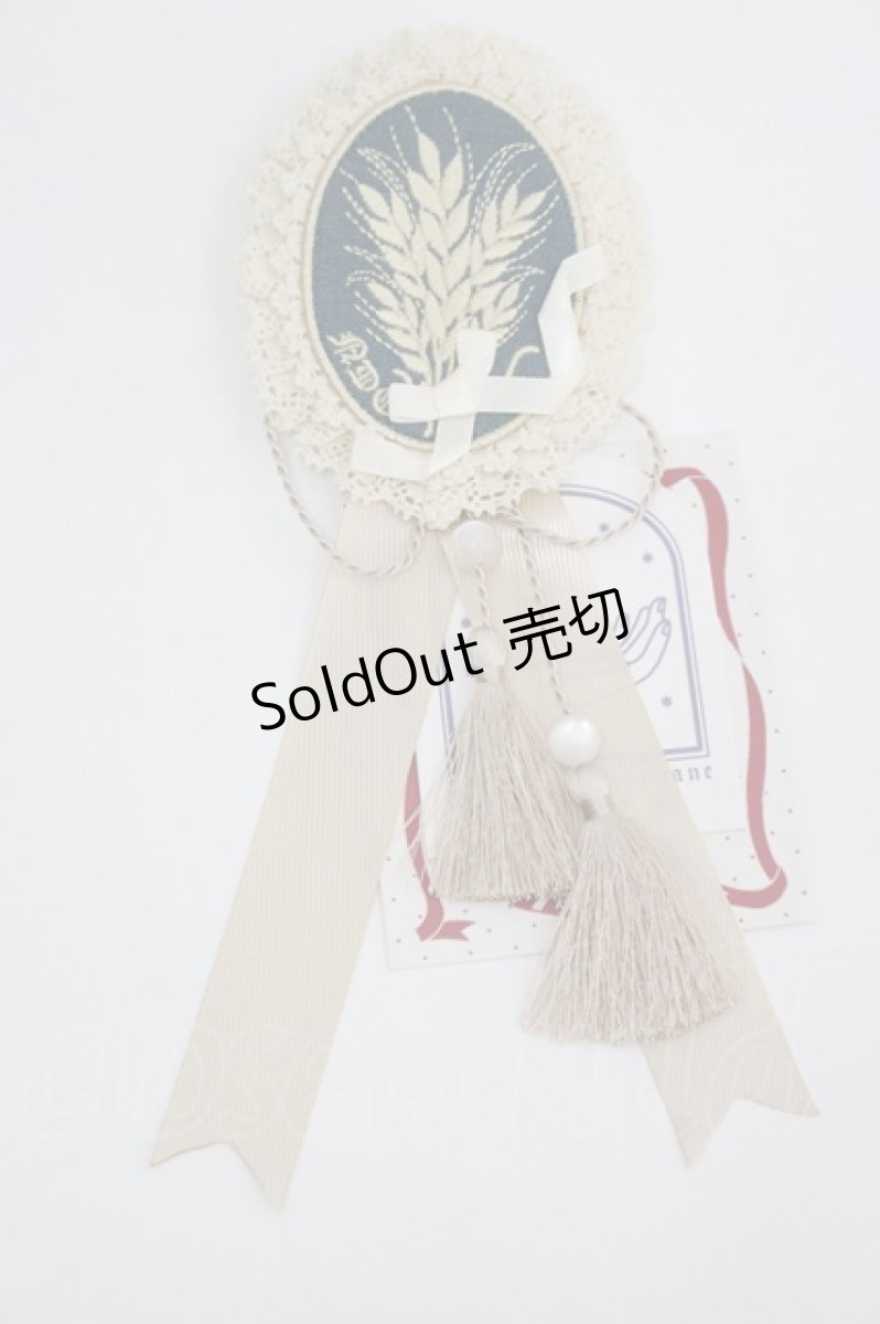 画像1: 仲夏物語 / 刺繍モチーフ&タッセルリボン2WAYクリップ  ベージュＸネイビー I-26-04-08-101-EL-ZA-SA-ZI (1)