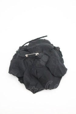 画像2: PINK HOUSE / パール使いフラワーコサージュ  黒 I-26-04-08-109-LO-ZA-TE-ZI