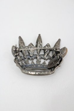 画像2: PINK HOUSE / クラウンブローチ  シルバー×黒 I-26-04-08-112-LO-AC-TE-ZI