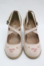 画像1: axes femme / 薔薇刺繍パンプス L ピンクベージュ I-26-04-08-133-AX-SH-TE-ZI (1)