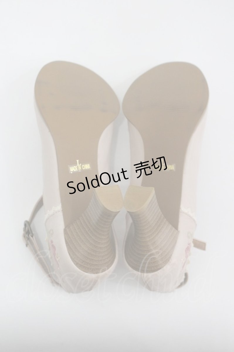 画像5: axes femme / 薔薇刺繍パンプス L ピンクベージュ I-26-04-08-133-AX-SH-TE-ZI (5)