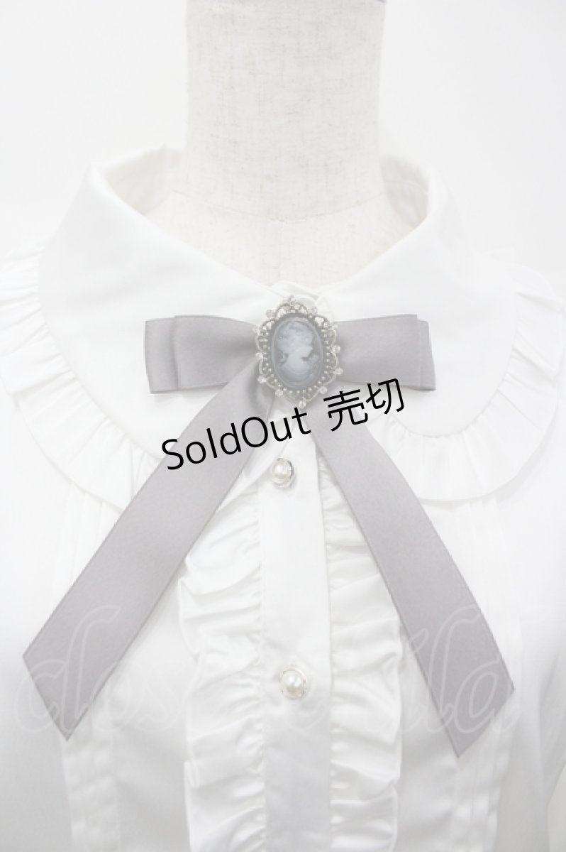 画像2: Amavel / Elegant Doll カメオリボンブラウス F アイボリー I-26-04-10-007-CA-BL-TE-ZI (2)