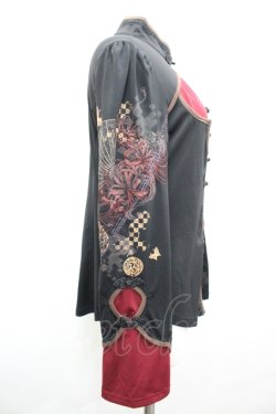 画像2: Ozz oneste / 袖和柄プリントチャイナカットソー  黒×赤 I-26-04-10-019-OO-TO-TE-ZI