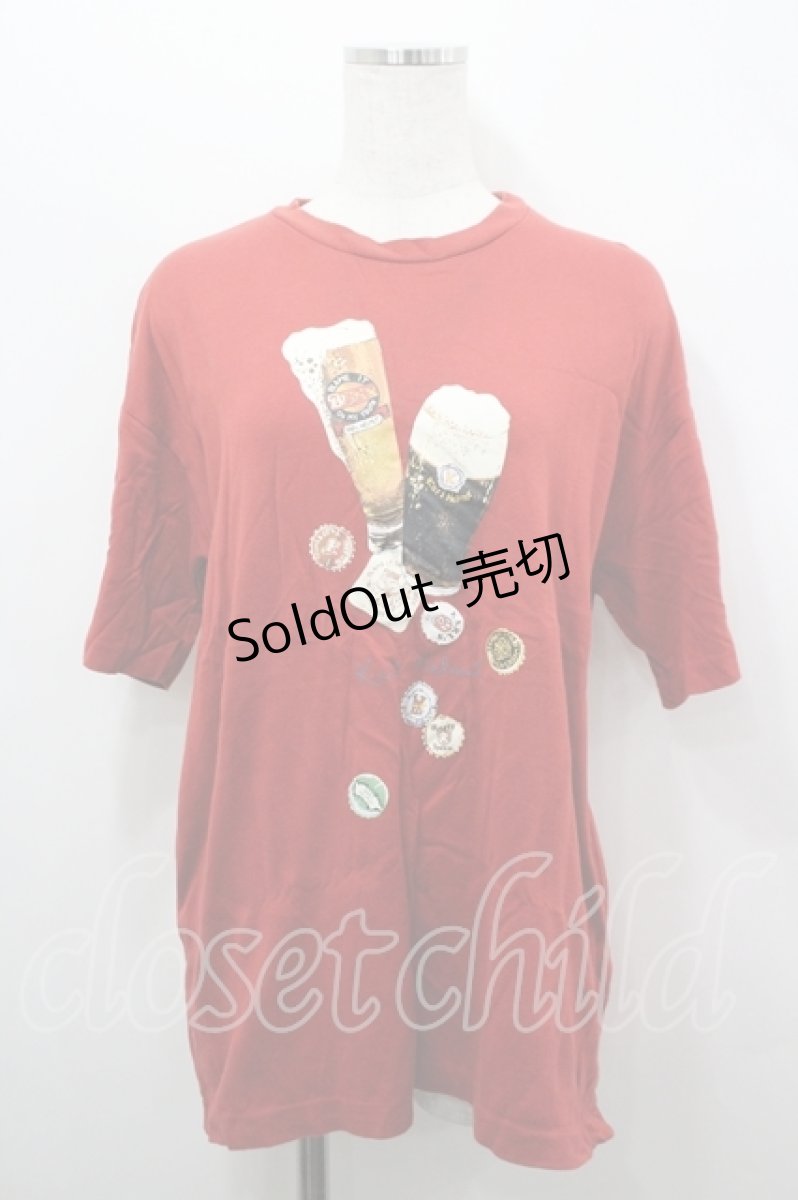 画像1: Karl Helmut / ビールプリント半袖Tシャツ  赤 I-26-04-19-052-EL-TS-SA-ZI (1)