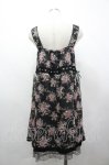 画像2: axes femme / フラワーブーケシフォンプリントジャンパースカート M 黒 I-26-04-19-079-AX-OP-TE-ZI (2)