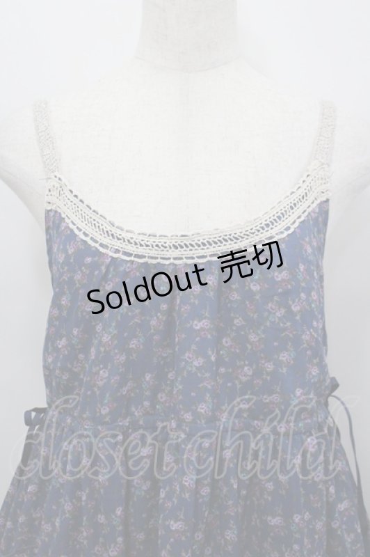 画像5: axes femme / ミニ薔薇総柄シフォンキャミワンピース  青 I-26-04-20-084-AX-OP-SA-ZI (5)