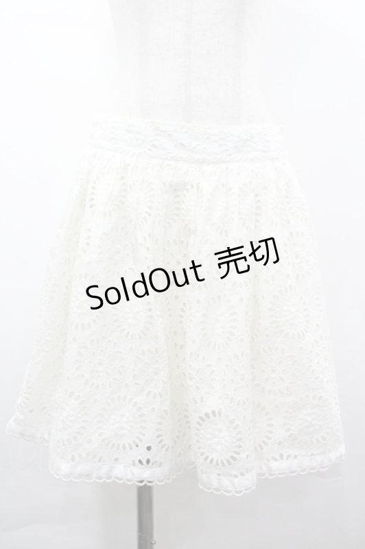 画像1: Emily Temple cute / 総レーススカート  白 I-26-04-20-094-ET-SK-SA-ZI (1)