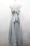 画像2: axes femme / 蝶刺繍ストライプワンピース  サックス I-26-04-22-042-AX-OP-SA-ZI (2)