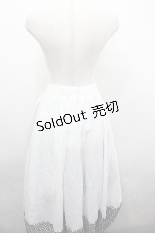 画像2: Qutie Frash / フロントボタン&龍プリントスカート  白Ｘ黒 I-26-04-24-049-QU-SK-SA-ZI (2)