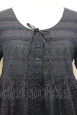 画像4: PINK HOUSE / コットンレース使いワンピース  紺 I-26-04-26-062-LO-OP-SA-ZI (4)