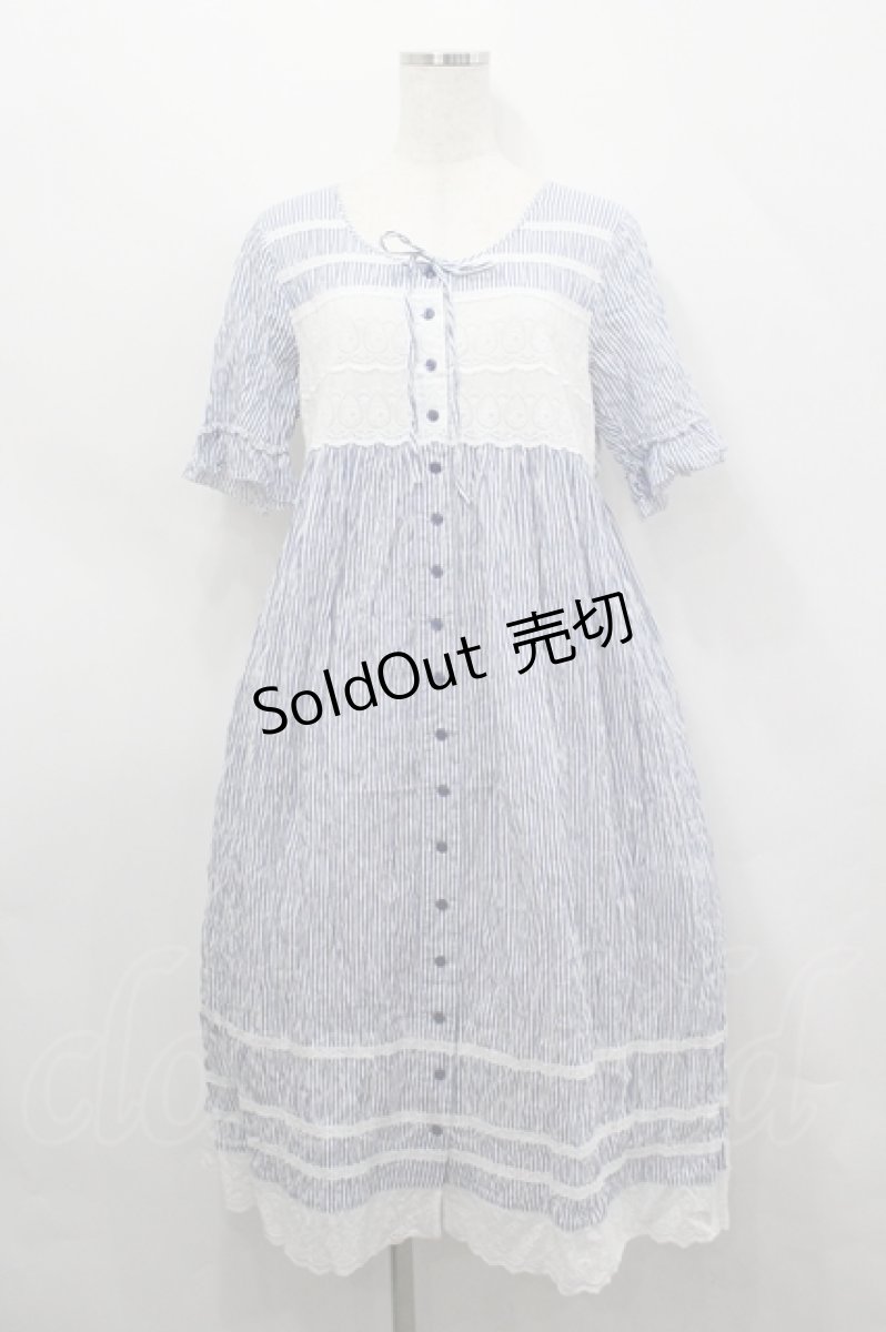 画像1: PINK HOUSE / コットンレース使いワンピース  青ストライプＸ白 I-26-04-26-074-LO-OP-SA-ZI (1)