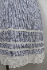 画像5: PINK HOUSE / コットンレース使いワンピース  青ストライプＸ白 I-26-04-26-074-LO-OP-SA-ZI (5)