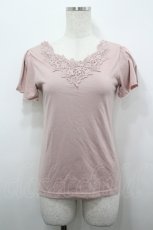 画像1: axes femme / モチーフレース使い半袖インナー  ピンク I-26-04-26-010-AX-TO-SA-ZI (1)