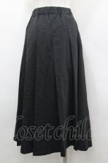 画像3: Rasvoa / ファイヤーバックルミディスカート F 黒 I-26-04-26-091-LO-SK-SA-ZI (3)