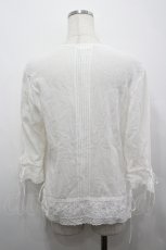 画像2: PINK HOUSE / サイド編み上げピンタックブラウス  白 I-26-04-26-021-LO-BL-TE-ZI (2)