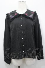 画像1: axes femme POETIQUE / ラ　レコルト刺繍襟ブラウス  黒 I-26-04-27-001-AX-BL-SA-ZI (1)