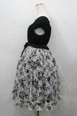 画像2: Moi-meme-Moitie / ローズフォレストワンピース  黒Ｘ白 I-26-04-27-050-MO-OP-SA-ZI (2)