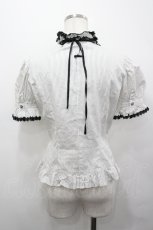 画像2: Moi-meme-Moitie / ストライプラッフルタイ付ブラウス  白Ｘ黒 I-26-04-27-006-MO-BL-SA-ZI (2)