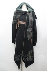 画像1: STEAM / クロスベルトフードロングパーカーワンピース  黒Ｘブラウン I-26-04-27-057-HN-OP-SA-ZI (1)