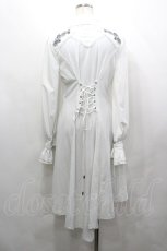 画像3: Ozz oneste / ダブルカラーシャツラメフリルワンピース  ホワイトグレー I-26-04-27-059-OO-OP-SA-ZI (3)
