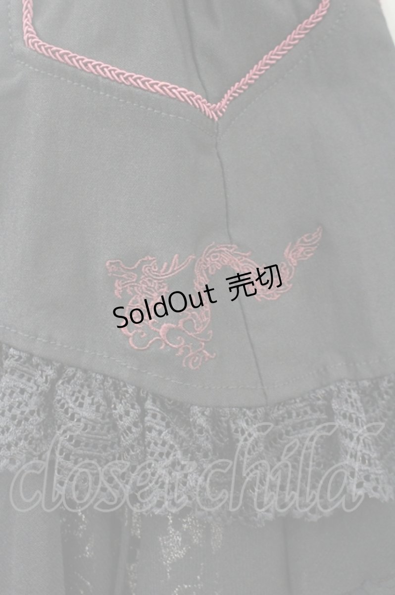 画像5: Ozz Croce / フロント編み上げサイドベルトデザインスカート  黒×赤 I-26-04-27-070-OO-SK-TE-ZI (5)