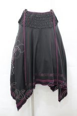画像1: Ozz oneste / 花刺繍プリントイレヘム2Wayスカート  黒×紫 I-26-04-27-071-OO-SK-TE-ZI (1)