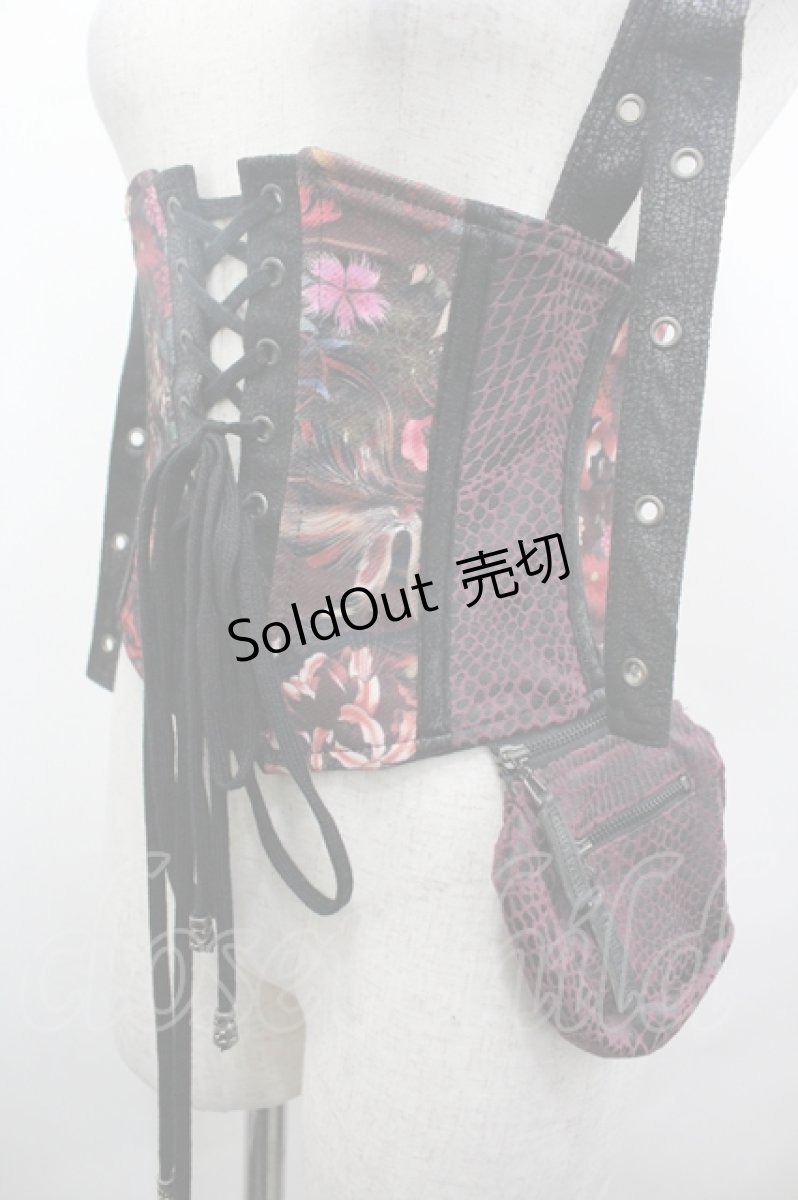 画像3: Qutie Frash / サスデザイン和柄コルセット  赤Ｘ黒 I-26-04-27-081-QU-ZA-SA-ZI (3)