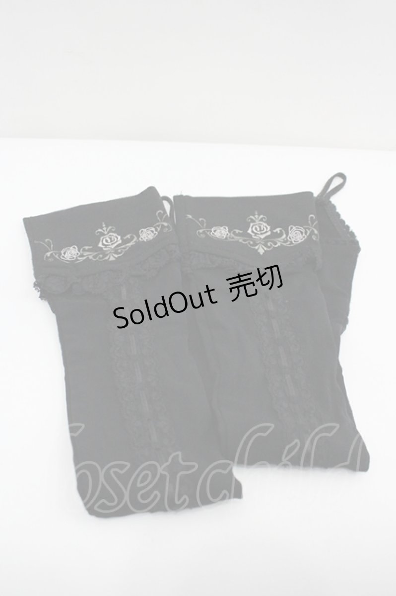 画像2: Ozz Croce / 薔薇刺繍アームカバー  黒Ｘ白 I-26-04-27-097-OO-ZA-SA-ZI (2)
