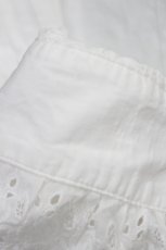 画像4: BABY,THE STARS SHINE BRIGHT / ローズレースピンタックブラウス  白 I-26-04-29-038-BA-BL-SA-ZI (4)