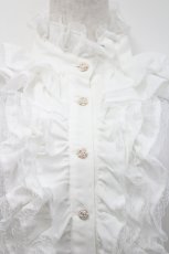 画像3: Triple fortune / フロントフリルハイネックロングシャツ  白 I-26-04-29-043-EL-BL-SA-ZI (3)