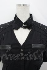 画像2: Ozz Croce / ベルトチョーカーデザインスナップボタン半袖シャツ  黒 I-26-04-29-055-OO-BL-SA-ZI (2)