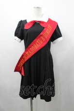 画像1: DARK STAR ISLAND / たすきデザイン丸襟ワンピース L 黒Ｘ白Ｘ赤 I-26-04-29-062-LO-OP-SA-ZI (1)