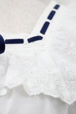 画像3: Fi.n.t / コットンレース使いはしごリボンブラウス  白Ｘネイビー I-26-04-29-022-CA-BL-SA-ZI (3)