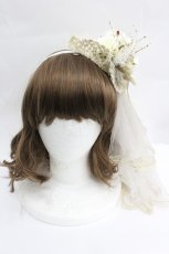画像2: BABY,THE STARS SHINE BRIGHT / Papillonnage en eclatsヴェール付きカチューシャ  生成りＸゴールド I-26-04-30-088-BA-AC-SA-ZI (2)