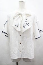 画像1: axes femme / 夏の星空刺繍ボウタイブラウス  白Ｘネイビー I-26-05-02-021-AX-BL-SA-ZI (1)