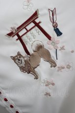 画像4: Amavel / 柴犬神社の春詣 和風ブラウス  白Ｘ赤 I-26-05-04-048-CA-BL-SA-ZI (4)