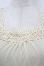 画像3: axes femme / 袖レースアップインナーカットソー  イエロー I-26-05-04-006-AX-TO-SA-ZI (3)