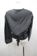 画像3: KANEKO ISAO / Vネック長袖デニムブラウス  ブラック I-26-05-04-075-EL-BL-SA-ZI (3)