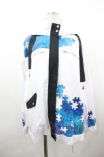 画像1: IRO+IRO / 宇宙パズルプリントマウンテンパーカー  白 I-26-05-04-077-LO-JA-TE-ZI (1)