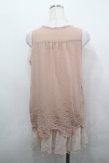画像2: axes femme / フラワー刺繍パール裾チュールノースリーブチュニック  ピンク I-26-05-04-011-AX-TO-SA-ZI (2)
